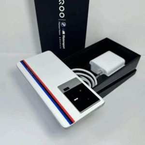 New vivo iQOO 11 Track /Legend Edition 5G 6.78" 256GB Snapdragon 8 Gen 2 Android storage 256GB 12GB RAM Colour Black - Image 9