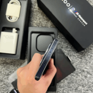 New vivo iQOO 12 Pro Track /Legend Edition 5G 6.78" 512GB 1TB Snapdragon Android storage 1TB 16GB RAM Colour Black - Image 8