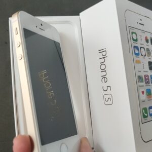 Apple iphone 5S 16GB 32GB 64GB unlocked 4G networks smart phone Color White Storage Capacity 16 GB - Image 2