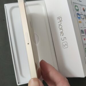 Apple iphone 5S 16GB 32GB 64GB unlocked 4G networks smart phone Color White Storage Capacity 16 GB - Image 3