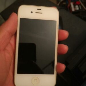 Apple iPhone 4 UNLOCKE iOS 5  8GB / 16GB / 32GB 3G 5MP 3.5" Smartphone Bundle description phone + charger and cable Storage 16GB Color Black - Image 2