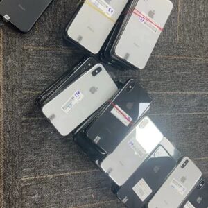90% N E W Apple iPhone X - 256GB 5.8" 12MP Random color Style whit face recognition Storage Capacity 64 GB - Image 3