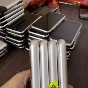 Lot of Original Apple iPhone 2G 1st Gen 4 8 16GB mobile phone Only for parts Screen No Crack Lot of 1pcs Storage Capacity 16GB - Image 3