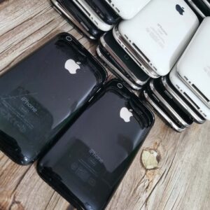 Apple iPhone 3G 3GS iSO 8GB 16GB 32GB Black White Unlocked Usedphone -​Wholesale Color Black Model Apple iPhone 3G Storage Capacity 32 GB - Image 3