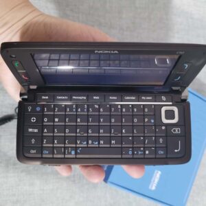 Nokia E Series E90 Communicator ,3G , Symbian , Business Foldable Keyboard Phone Battery with 2 batteries - Image 12