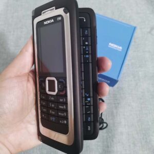 Nokia E Series E90 Communicator ,3G , Symbian , Business Foldable Keyboard Phone Battery with 2 batteries - Image 13
