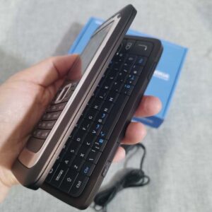 Nokia E Series E90 Communicator ,3G , Symbian , Business Foldable Keyboard Phone Battery with 2 batteries - Image 14