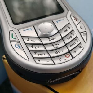 Nokia 6630 Unlocked GSM / UMTS 2G 3G Symbian 8.0, 1.3MP 2.1" Cellphone Very NEW Bundle description 2* batteries - Image 4
