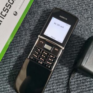 99%n ew Nokia 8800SE 8800 Sirocco unlocked 2G GSM Bluetooth Mobile phone battery With one battery Model Number 8800