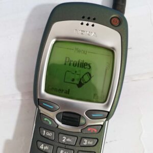 Nokia 7110 Unlocked 2G Cellular Phone complete in box Fully function Dark Green Bundle Description 1*battery - Image 13
