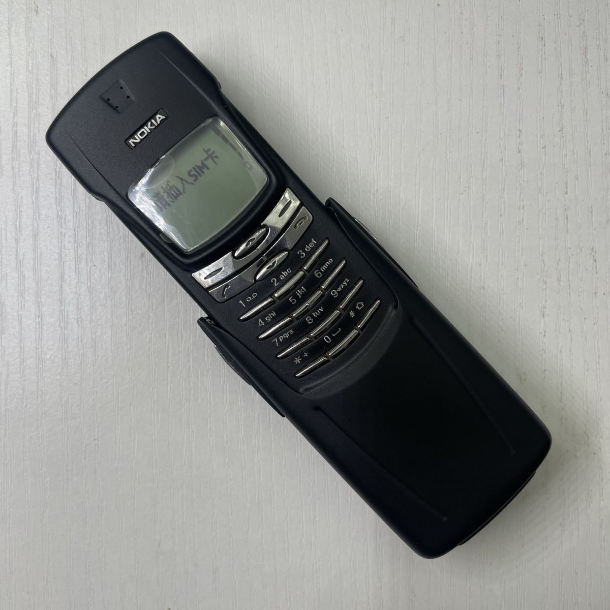 Excellent Nokia 8910 8910i unlocked 2G GSM keyboard Vintage phone fully Working Model Nokia 8910 battery With one battery