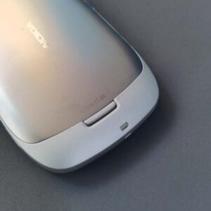 Nokia C7 C7-00 Unlocked 8GB WIFI GPS 8MP 3G GSM Cellphone Good condition Color Silver battery 1 battery - Image 10
