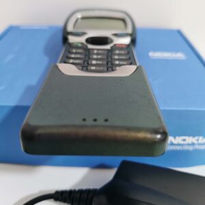 Nokia 7110 -Dark Green - 2G - SIM FREE - Mobile Phone ( Unlocked ) Bundle Description 2*batteries - Image 2