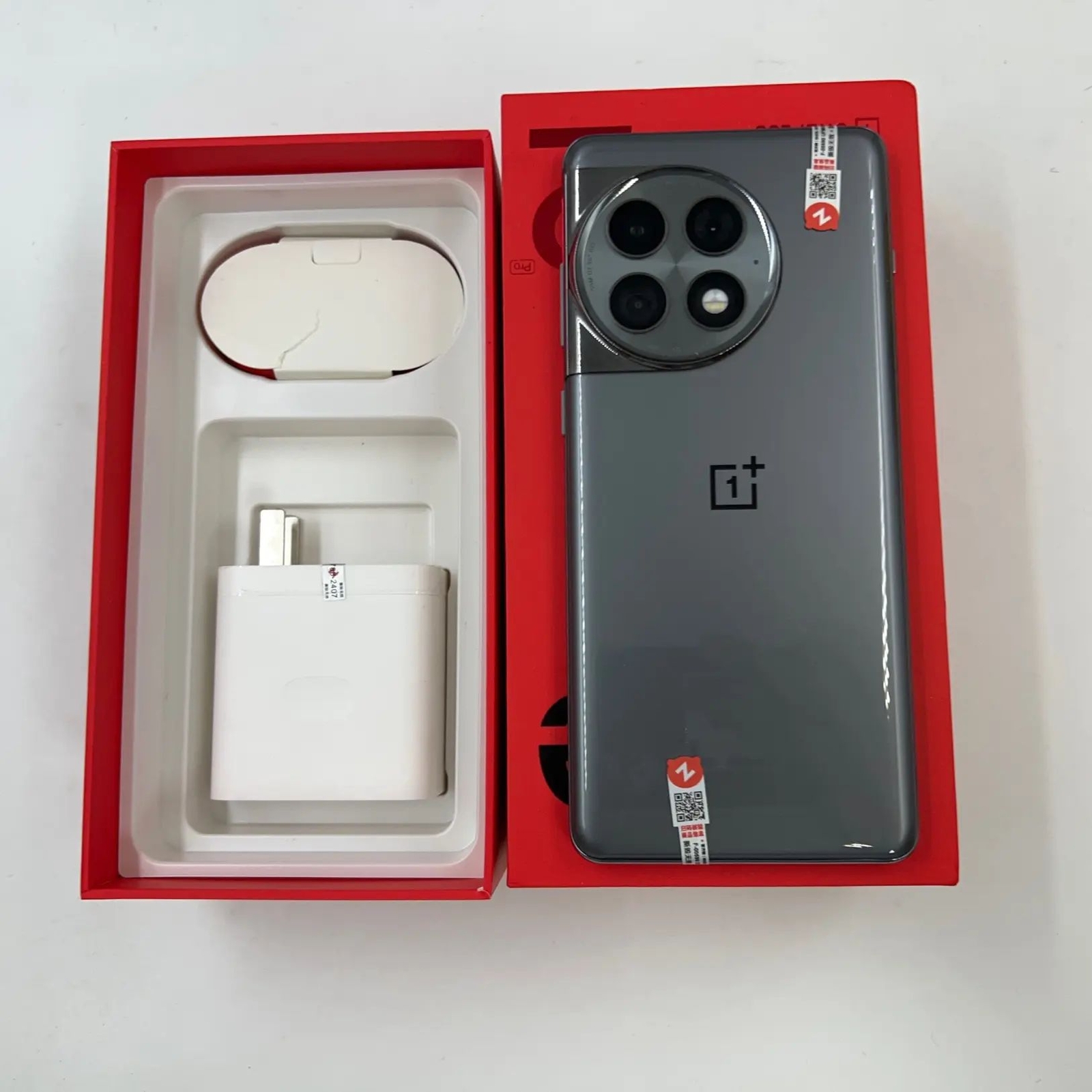 OnePlus Ace 2 Pro 6.74'' 50MP 256GB 512GB 1TB Android 13 Snapdragon SmartPhone Storage 12GB+256GB   in order Charger Included Yes