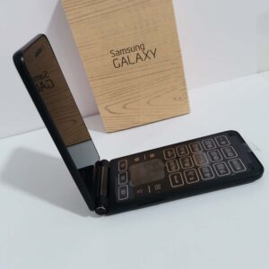 Samsung Galaxy Folder2 SM-G160N SM-G1650W Android 16GB Unlocked Good Condition Color Black Battery 2* batteries Model SM-G1650W-Dual SIM-4G - Image 7