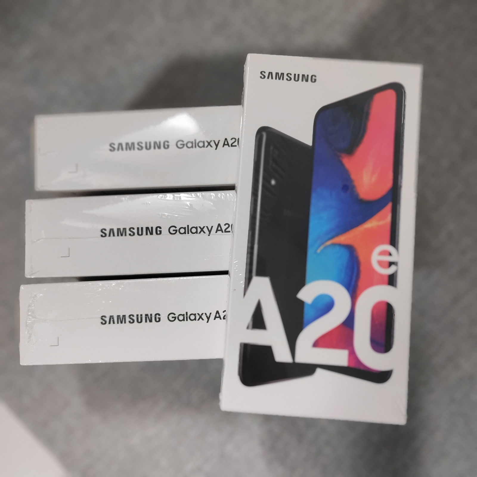 New Samsung Galaxy A20e Dual SIM SM-A202F/DS 5.8" 13MP 32GB Android 9 Storage 32GB