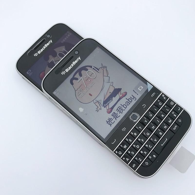 BlackBerry Classic Q20 (Boxed) Unlocked 4G 16GB Keyboard Smartphone Color Black