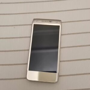 Samsung W2017 Android Unlocked 64GB 4GB RAM 4G clamshell Phone C/N version Color Gold Storage Capacity 64GB+4GB - Image 5