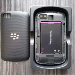 BlackBerry 9720 - Unlocked 3G Keyboard Smartphone BlackBerry OS 7.1 microSDHC Color Black - Image 5