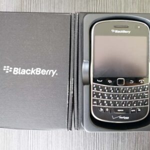 95%N ew BlackBerry Bold Touch 9930 Unlcoked 6GB GPS WiFi 3G Bluetooth Cellphone battery 1*battery
