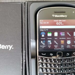95%N ew BlackBerry Bold Touch 9930 Unlcoked 6GB GPS WiFi 3G Bluetooth Cellphone battery 1*battery - Image 2