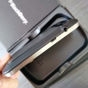 95%N ew BlackBerry Bold Touch 9930 Unlcoked 6GB GPS WiFi 3G Bluetooth Cellphone battery 1*battery - Image 9