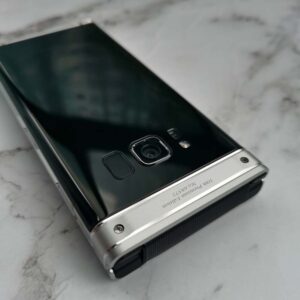 Samsung W2018 Android Unlocked 4G 256GB Super AMOLED 4.2” Clamshell Phone Color Silver - Image 3