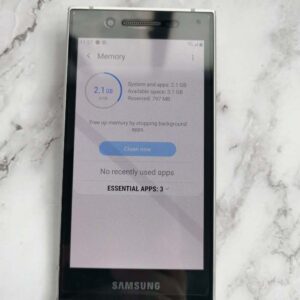 Samsung W2018 Android Unlocked 4G 256GB Super AMOLED 4.2” Clamshell Phone Color Silver - Image 14