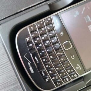 95%N ew BlackBerry Bold Touch 9930 Unlcoked 6GB GPS WiFi 3G Bluetooth Cellphone battery 1*battery - Image 13