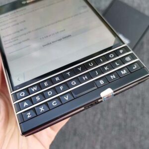 99%new BlackBerry Passport Q30 32GB 13MP (SQW100-1) QWERTY Keyboard Cellphone Color Black - Image 6