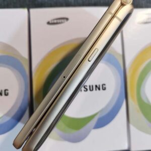 Unlocked Samsung SM-W2017 Android flip phone good condition - Image 6