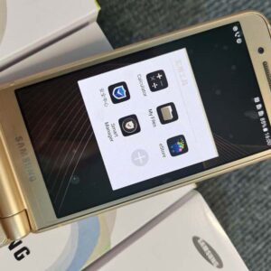 Unlocked Samsung SM-W2017 Android flip phone good condition - Image 12