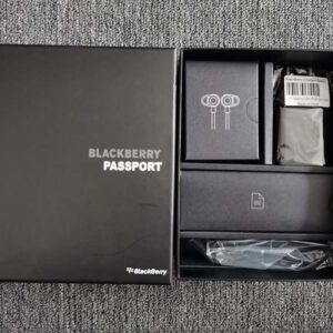 99%new BlackBerry Passport Q30 32GB 13MP (SQW100-1) QWERTY Keyboard Cellphone Color Black - Image 10