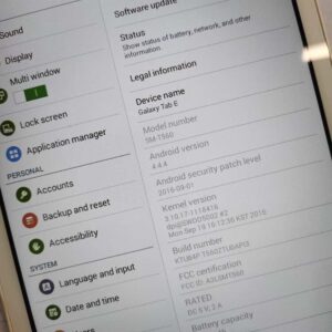 Samsung Galaxy Tab E 9.6 Android SM-T560 8GB Micro-SIM 9.6" Smart Tablet