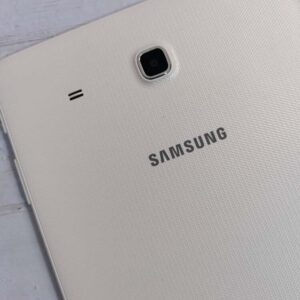 Samsung Galaxy Tab E 9.6 Android SM-T560 8GB Micro-SIM 9.6" Smart Tablet - Image 8