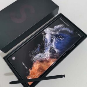 Brand new Samsung Galaxy S22 Ultra (SM-S908U)5G Android Unlocked 6.8" Smartphone Color Black Storage Capacity 128GB - Image 2