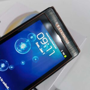 Samsung SCH-W2013 16GB Android 3G Clamshell Smart Phone - Unlocked Bundle Description 1 battery - Image 10