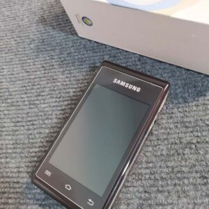 Samsung SCH-W789 Samsung Hennessy clamshell Android 3G smartphone - Unlocked Bundle Description 2 batteries - Image 3