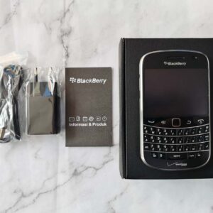 BLACKBERRY 9930 BOLD 8GB Phone Unlocked Black phone battery 2*batteries - Image 4