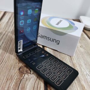 Unlocked Samsung Galaxy Folder2 SM-G160N Android 16GB Flip phone very good  Color Black Battery 2* batteries Model SM-G160N-Single SIM-3G - Image 5