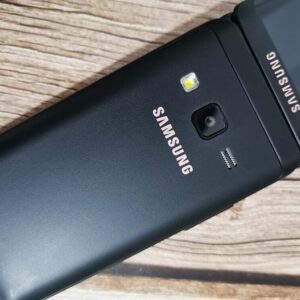 Unlocked Samsung Galaxy Folder2 SM-G160N Android 16GB Flip phone very good  Color Black Battery 2* batteries Model SM-G160N-Single SIM-3G - Image 9
