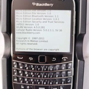 BLACKBERRY 9930 BOLD 8GB Phone Unlocked Black phone battery 2*batteries - Image 17