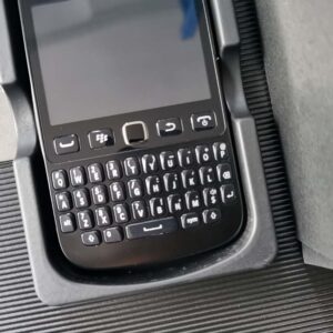 BlackBerry 9720 Unlocked 3G 5MP LED flash Keyboard Smartphone Good Condition Color Black Battery Battery x 1 - Image 4