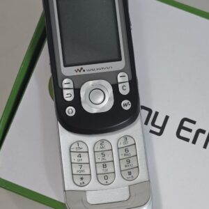 Sony Ericsson W550i - Black (Unlocked) Mobile Phone Fully Working Color Black