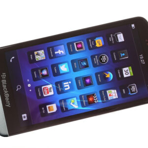 BlackBerry Z30 5.0" 8MP 16GB 2GB RAM BlackBerry OS GSM / HSPA / LTE  Color Black - Image 2