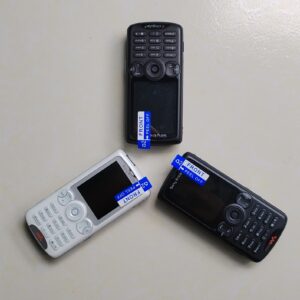Sony Ericsson Walkman W810i - Satin black (Unlocked) Cellular keyboard phone - Image 8
