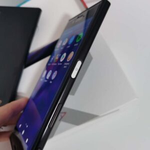 Original Sony Xperia XZ Premium G8141 SO-01J Android 32GB Global Unlocked Color Black Model F8331 ( Single SIM ) - Image 10