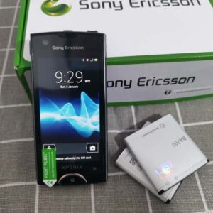ST18i -Sony Ericsson Xperia ray - Unlocked 3G GSM Smartphone Black Bundle Description 2*batteries