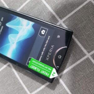 ST18i -Sony Ericsson Xperia ray - Unlocked 3G GSM Smartphone Black Bundle Description 2*batteries - Image 6