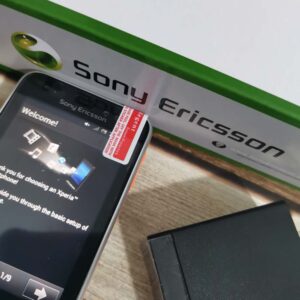 Sony Ericsson Xperia Active ST17i / ST17a Unlocked 3G WIFI Android OS  Bundle Description 1 battery - Image 4